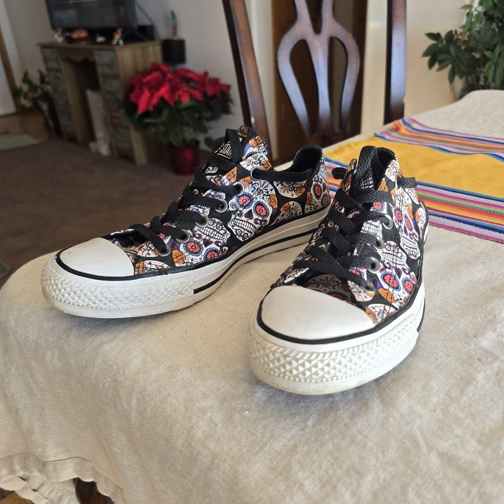 Converse All Star Sugar Skull tennies
